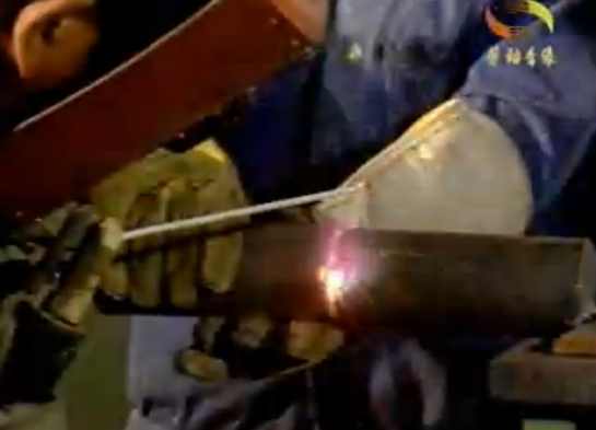 手工电弧焊：水平固定管的对接